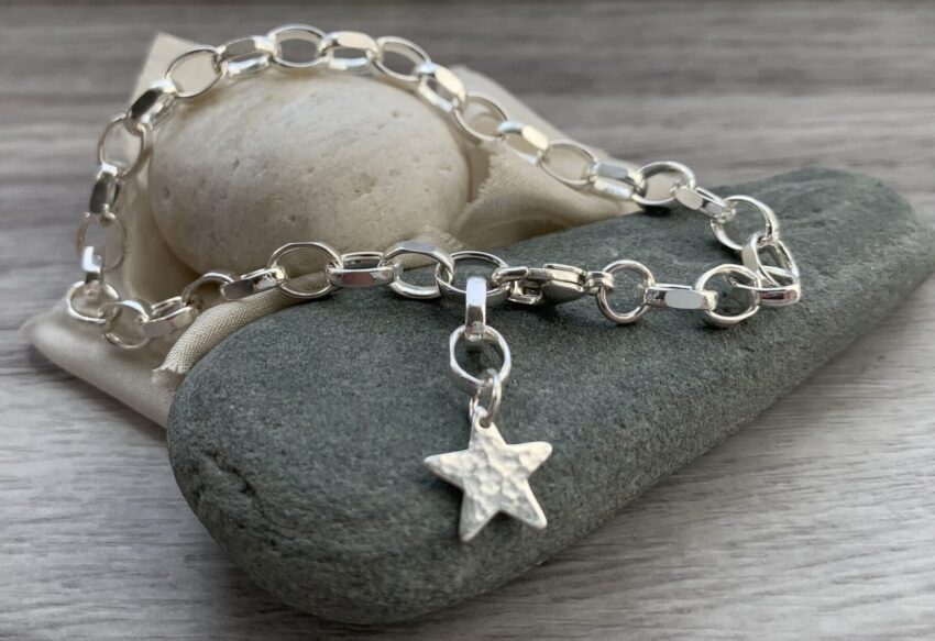 2Wish silver chain charm bracelet
